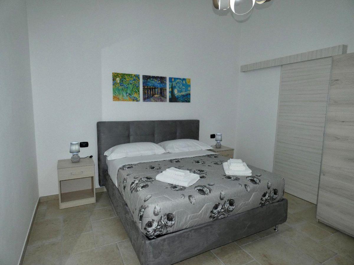 B&B La Piazzetta Fragagnano ภายนอก รูปภาพ
