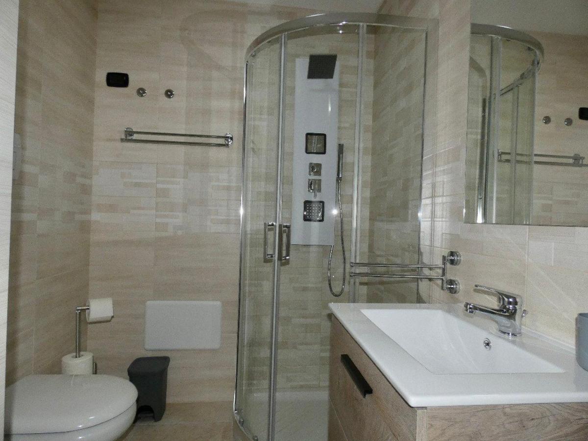 B&B La Piazzetta Fragagnano ภายนอก รูปภาพ