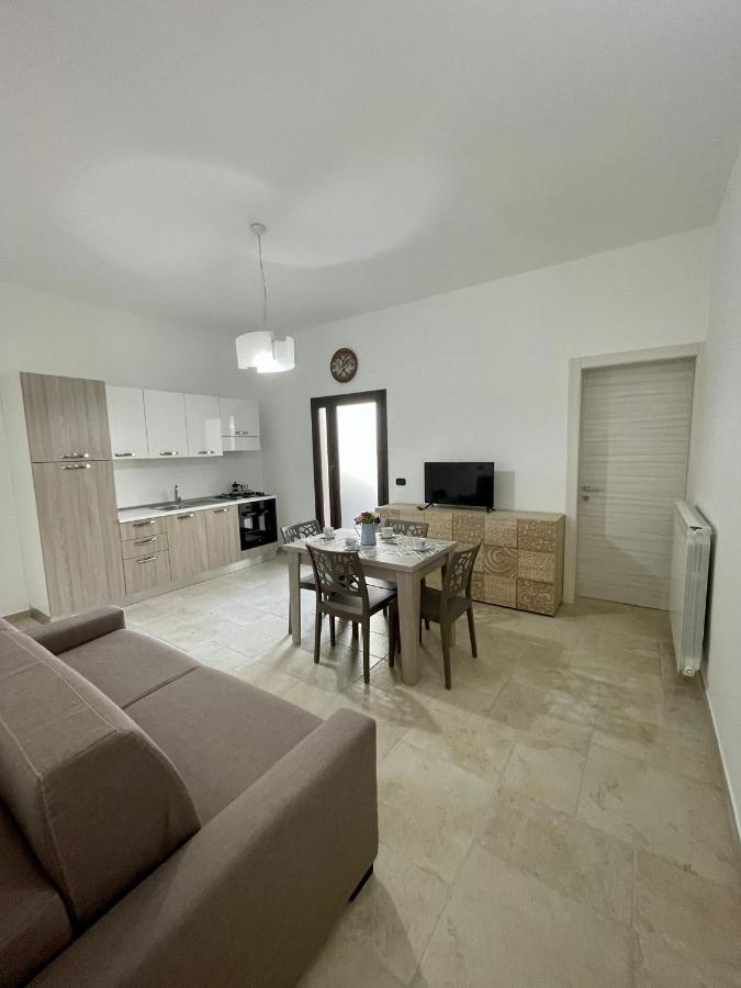 B&B La Piazzetta Fragagnano ภายนอก รูปภาพ