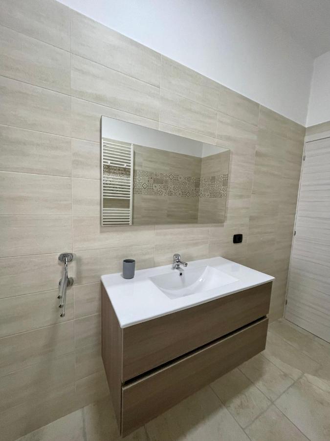 B&B La Piazzetta Fragagnano ภายนอก รูปภาพ